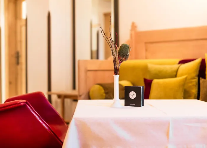 Raffl's St. Antoner Hof Hotel