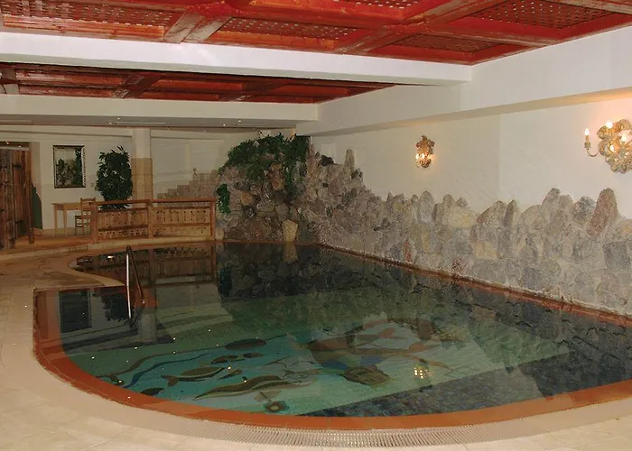 Otel Raffl's St. Antoner Hof 5*