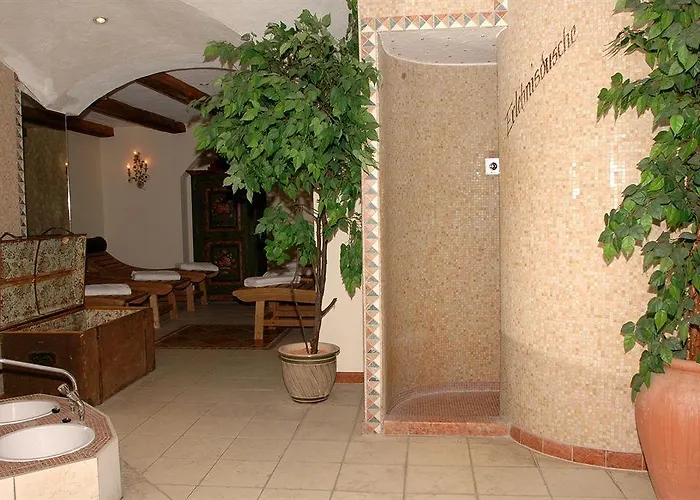 Raffl's St. Antoner Hof 5*