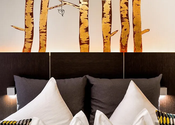 Raffl's St. Antoner Hof Hotel