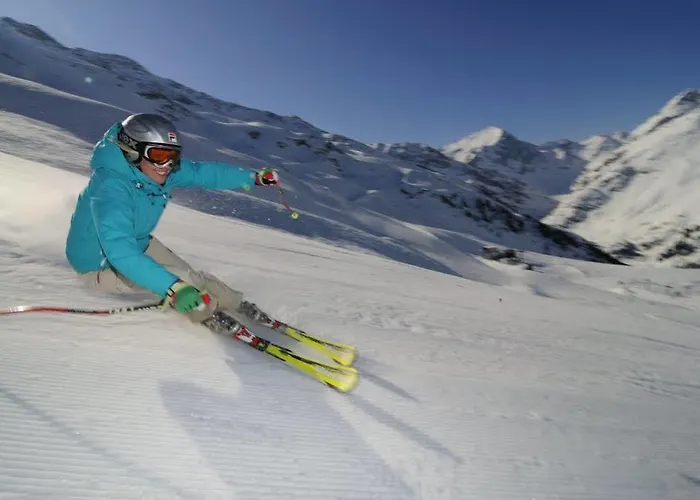 Raffl's St. Antoner Hof Otel