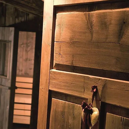 Raffl's St. Antoner Hof Hotel 5*