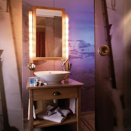 Raffl's St. Antoner Hof Hotel 5*