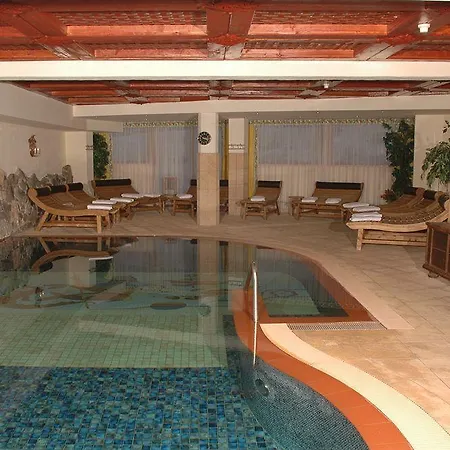 Raffl's St. Antoner Hof Hotel Sankt Anton am Arlberg