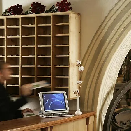 Raffl's St. Antoner Hof Hotel Sankt Anton am Arlberg