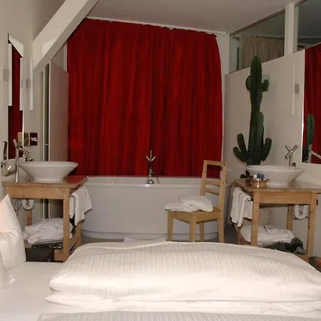 Hotel Raffl's St. Antoner Hof 5*